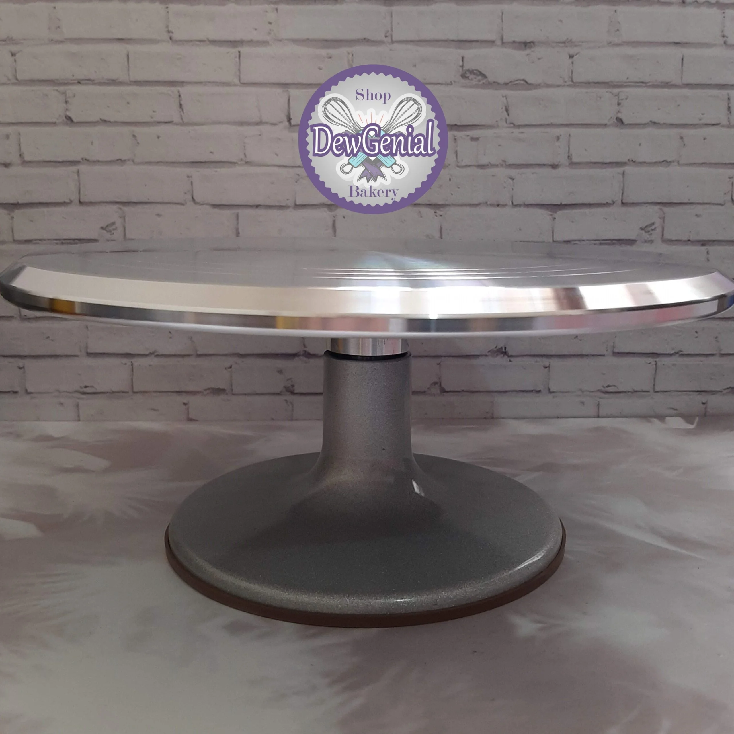 Mesa Bailarina en Acero Inoxidable Importada – DewGenial